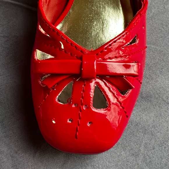 sz 6 Stylnxe / ModCloth red patent retro heels - Picture 5 of 6